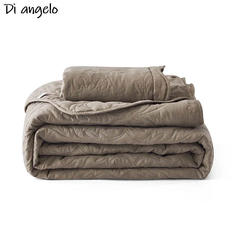 Quilted Bedspread Classic