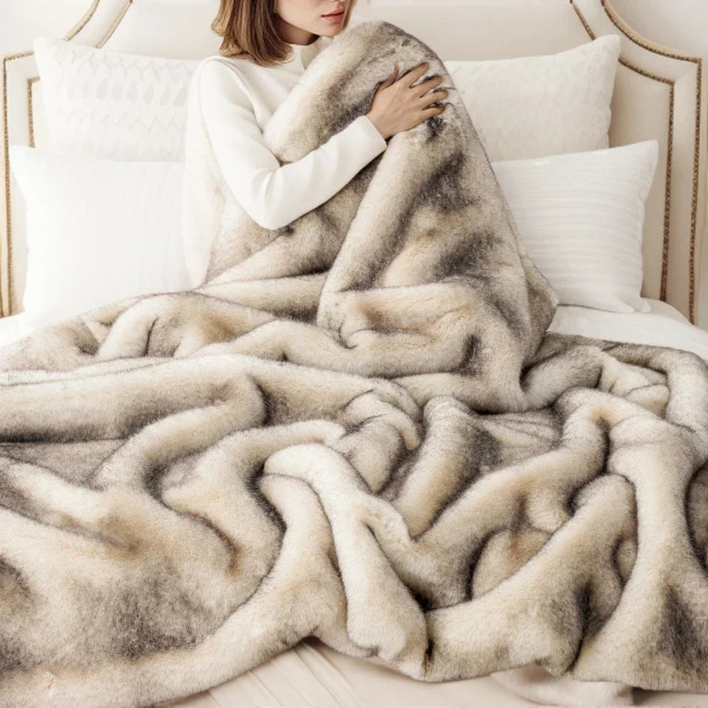 Luxurious Faux Fur Throw Blanket