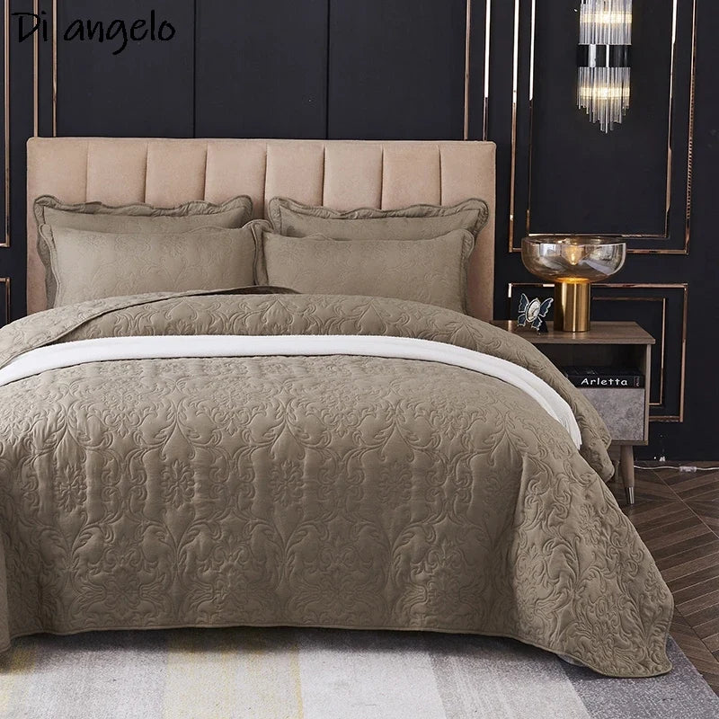 Quilted Bedspread Classic