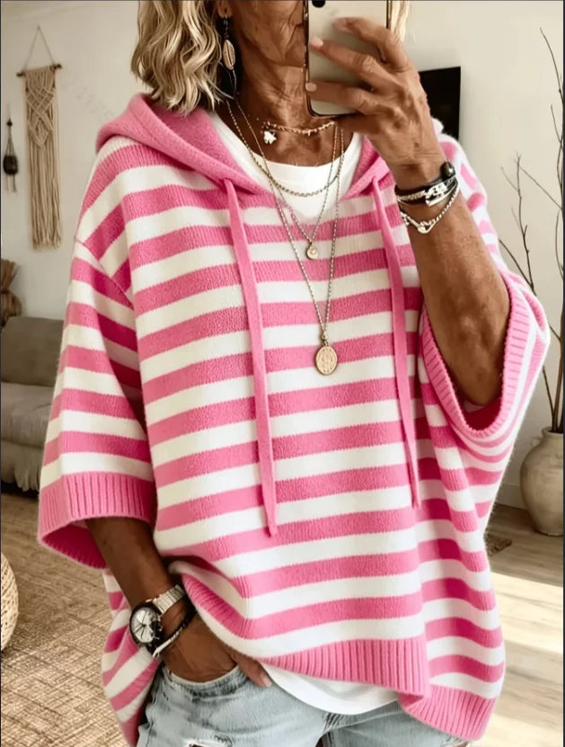Poncho Donna in Maglia con Cappuccio – Comfort ed Eleganza per l'Autunno
