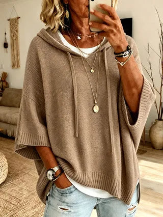 Poncho Donna in Maglia con Cappuccio – Comfort ed Eleganza per l'Autunno