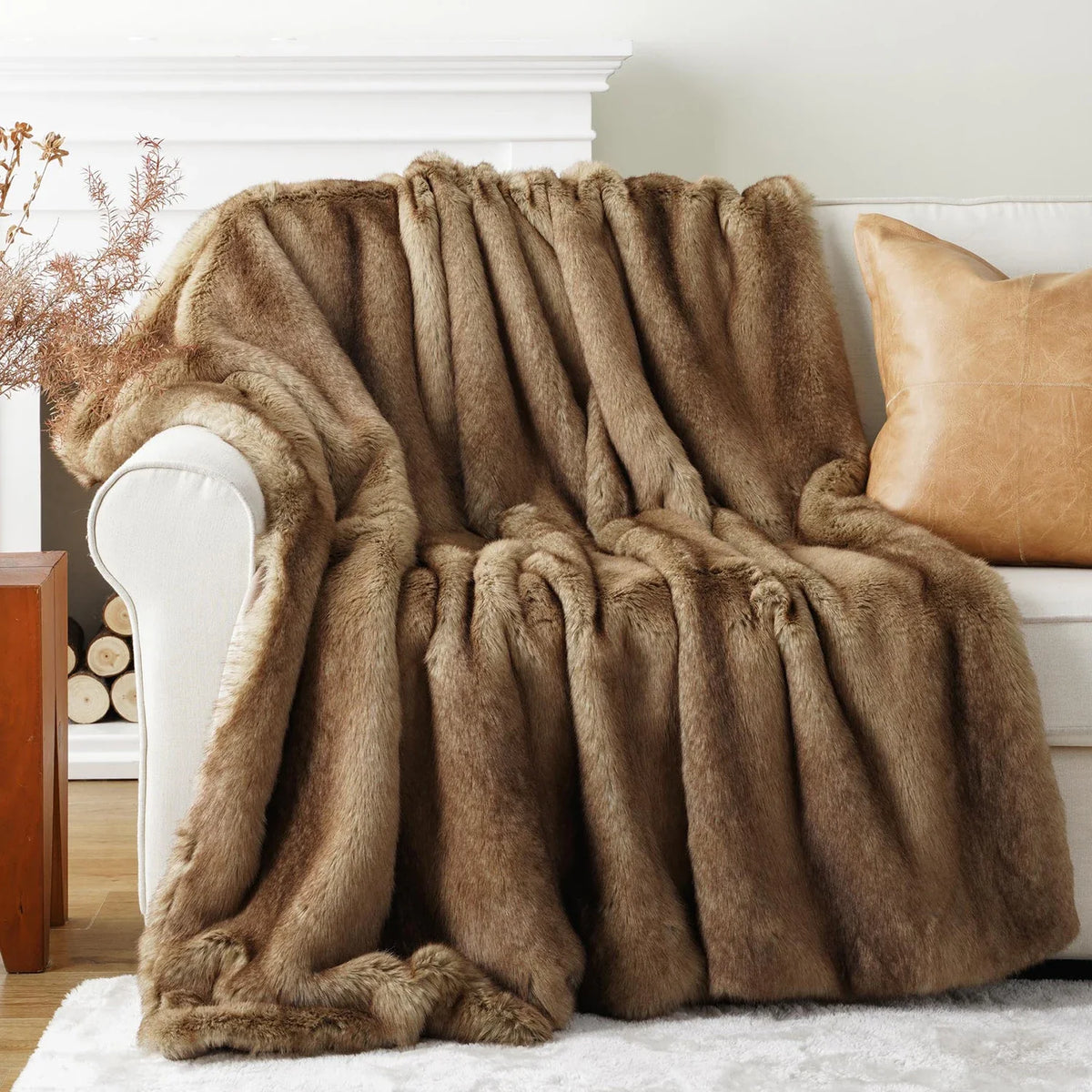 Luxurious Faux Fur Throw Blanket