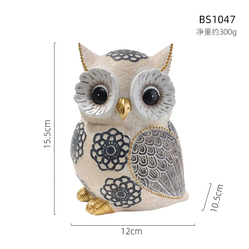 Charming Owl Sculpture Decor